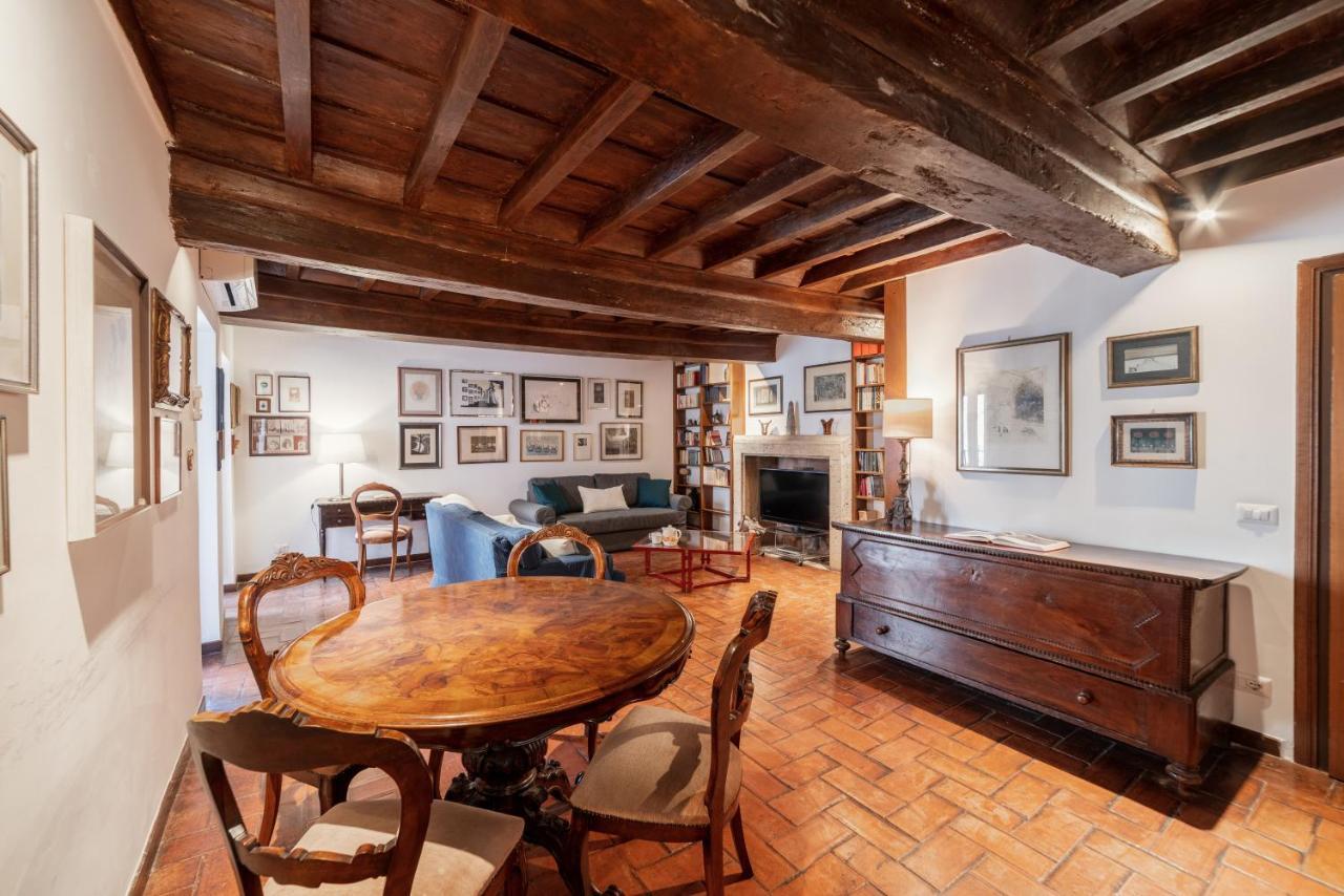 Domus Quiritum Charming, Appartamento D'Epoca A Campo De' Fiori Rome Buitenkant foto