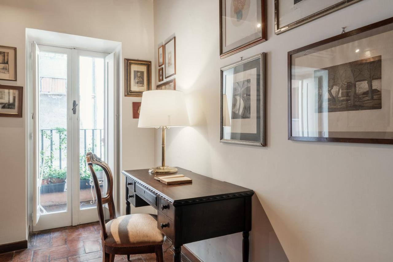 Domus Quiritum Charming, Appartamento D'Epoca A Campo De' Fiori Rome Buitenkant foto