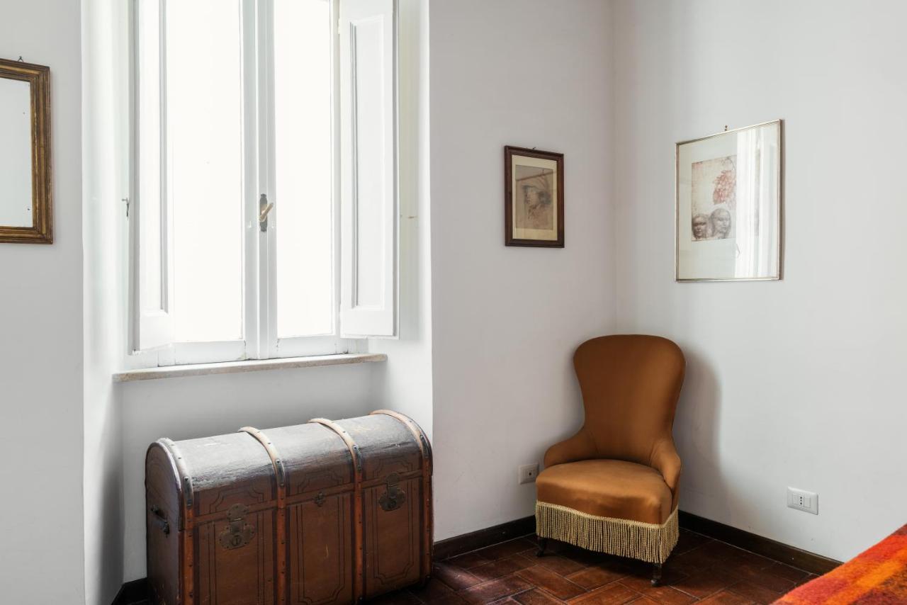 Domus Quiritum Charming, Appartamento D'Epoca A Campo De' Fiori Rome Buitenkant foto